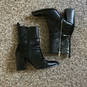 Steve Madden black boots